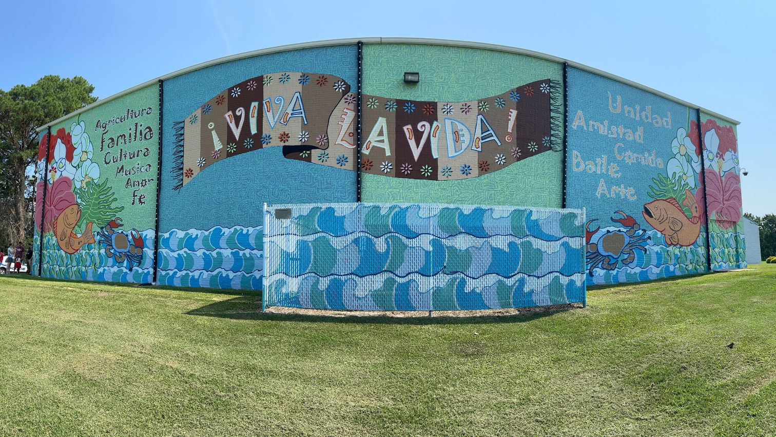 The ¡Viva La Vida! mural, honoring the Latine community.